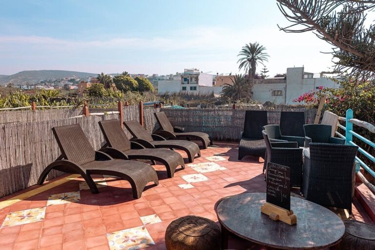 terasse de la surf house Taghazout